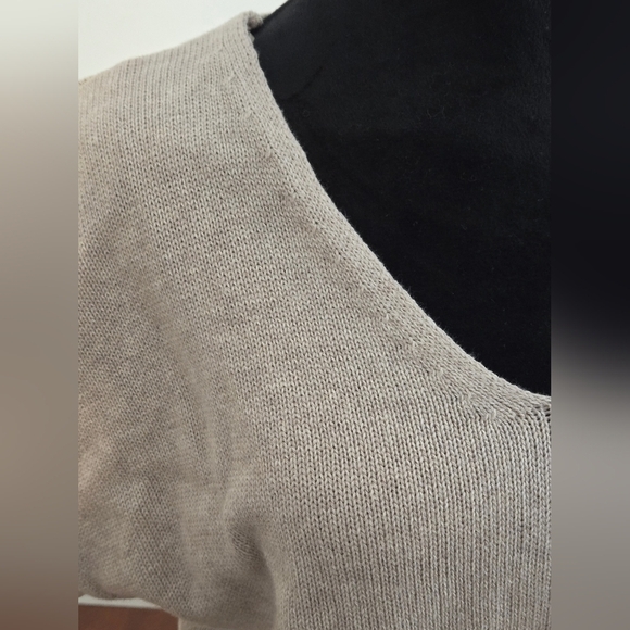 🆕️ Joie 100% Cotton Cream Color Short Sleeve V-Neck Sweater Size Small - Picture 3 of 10